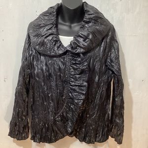 Damee, Inc. black lightweight short swing jacket. Shimmery crinkle look. Size L